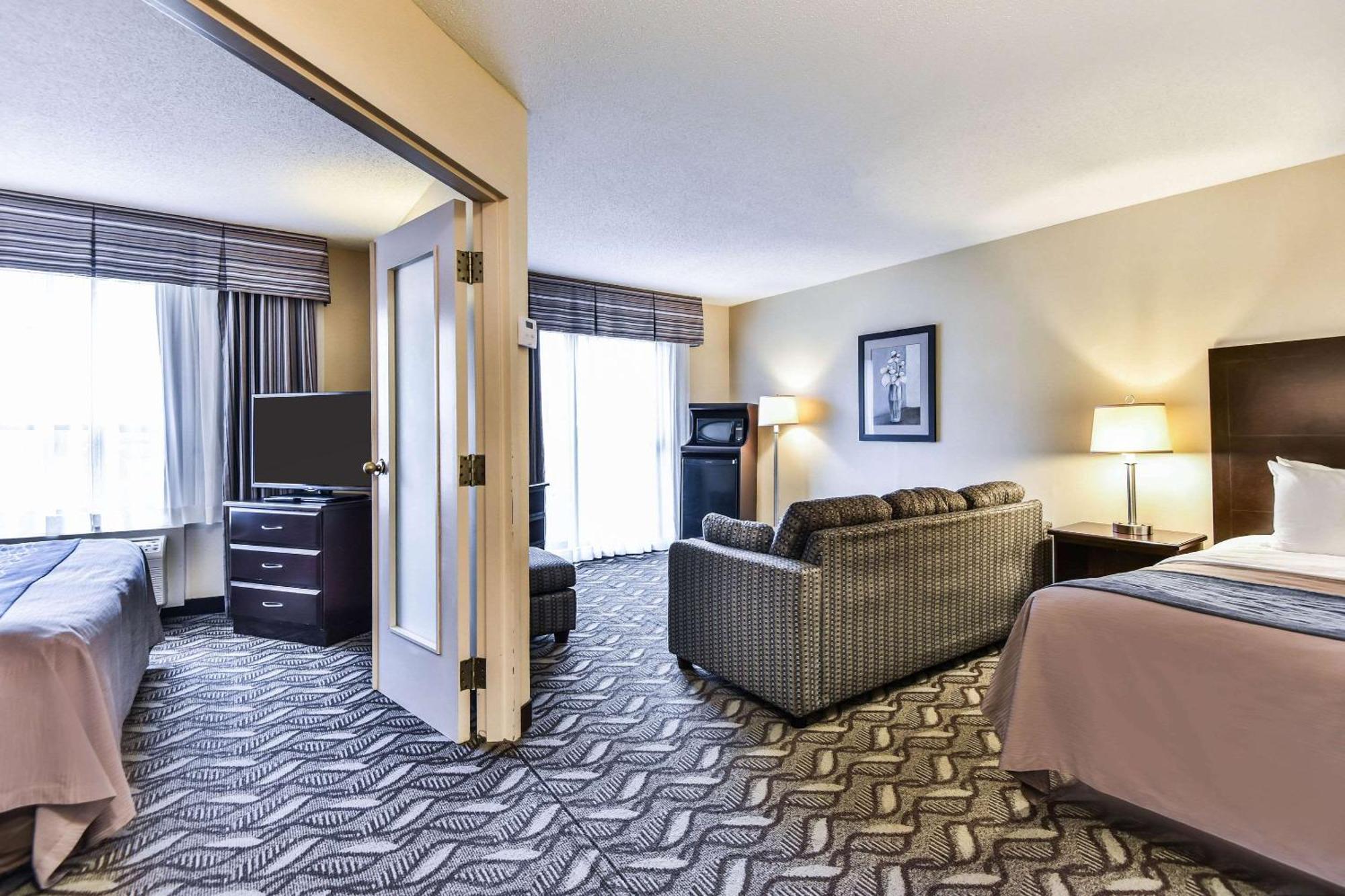 Comfort Inn & Suites Ambassador Bridge Γουίντσορ Εξωτερικό φωτογραφία
