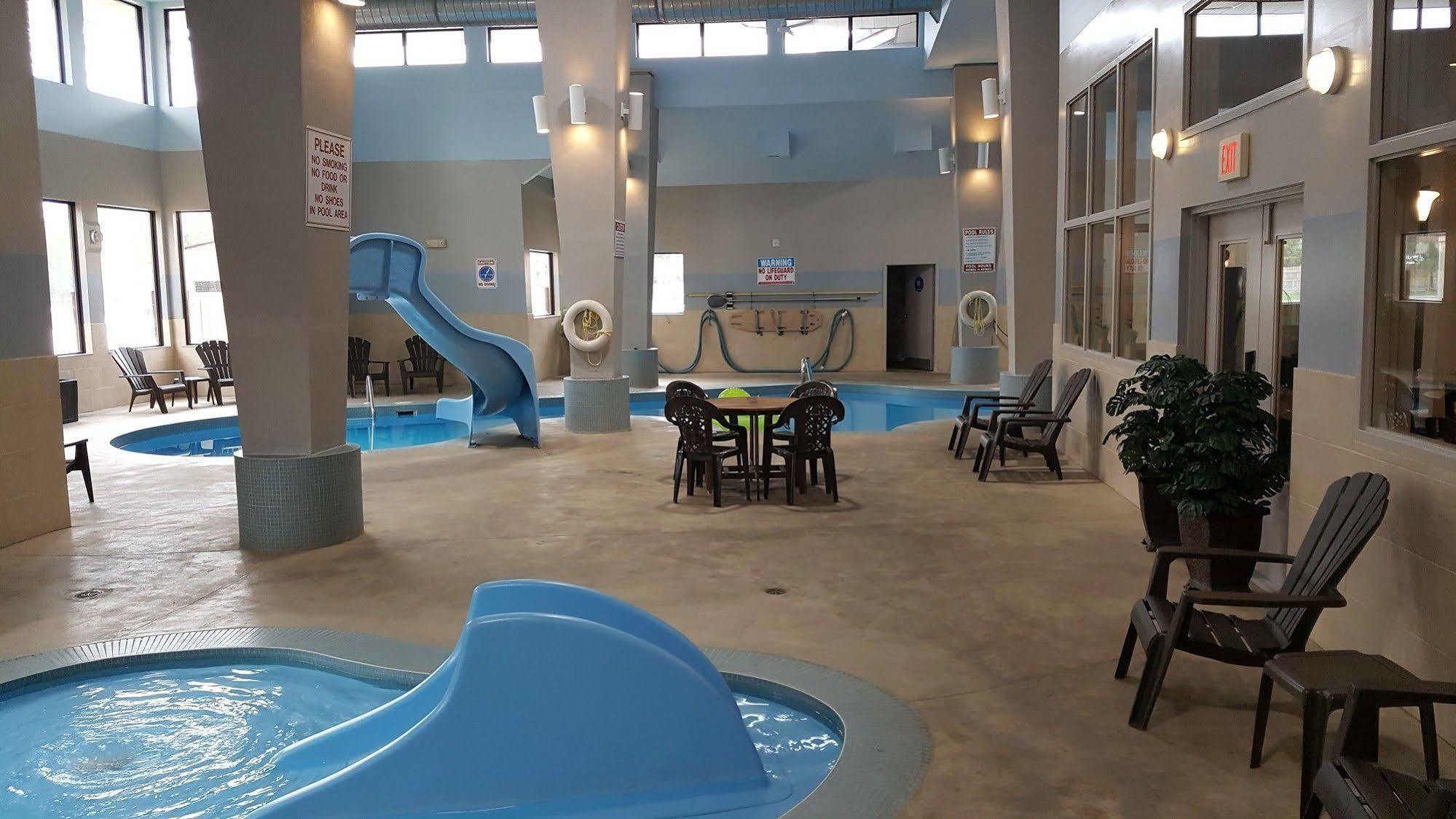 Comfort Inn & Suites Ambassador Bridge Γουίντσορ Εξωτερικό φωτογραφία